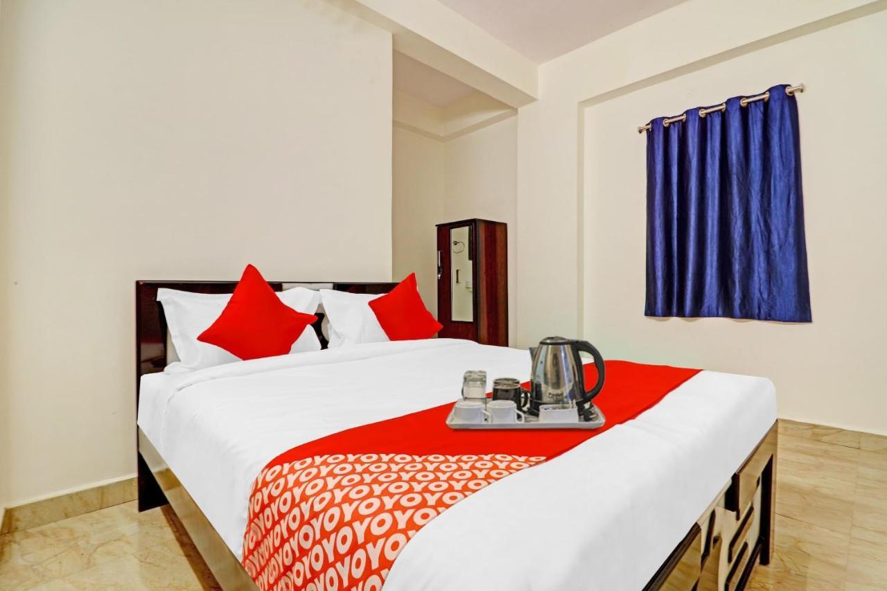 Oyo Happy Stay Hotels Hyderabad Exterior photo