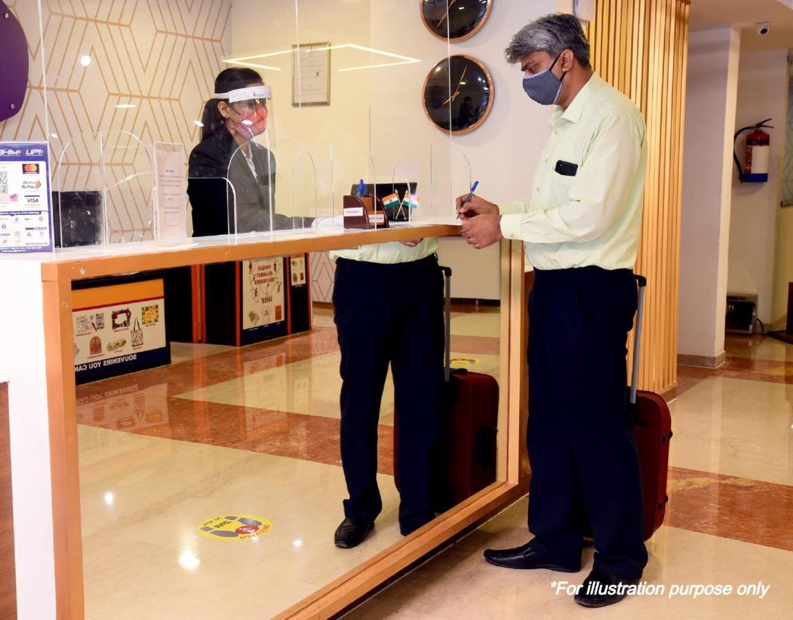 Oyo Happy Stay Hotels Hyderabad Exterior photo